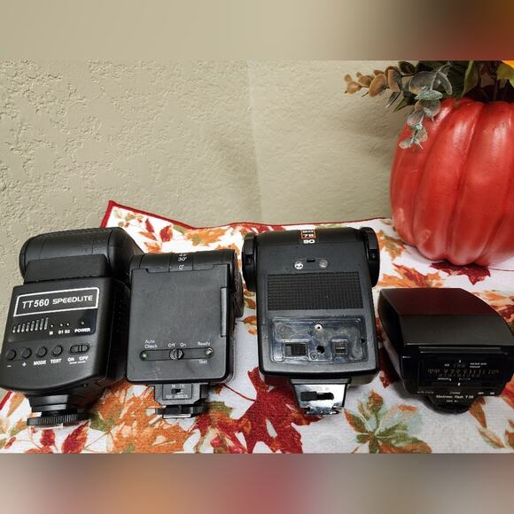 35mm Flash bundle - not tested - Picture 2 of 5